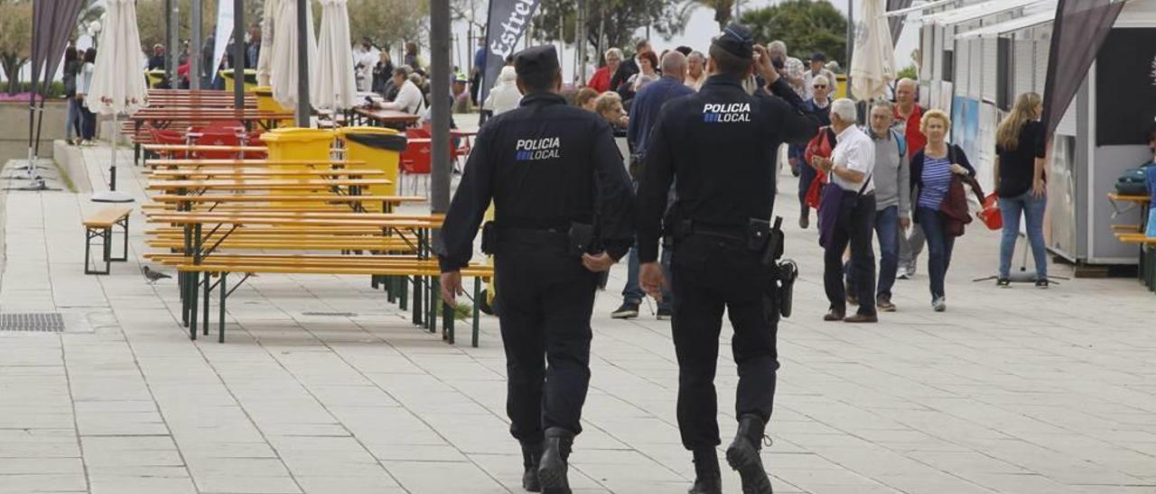 Ha sido la Policía Local la que ha constatado las irregularidades de muchos locales nocturnos de la Playa de Palma.