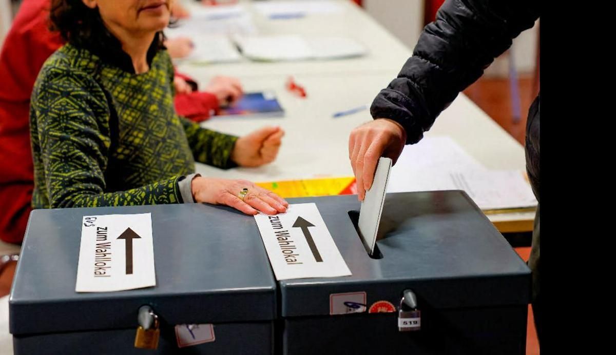 El Regne Unit redueix l’edat mínima per votar als 16 anys