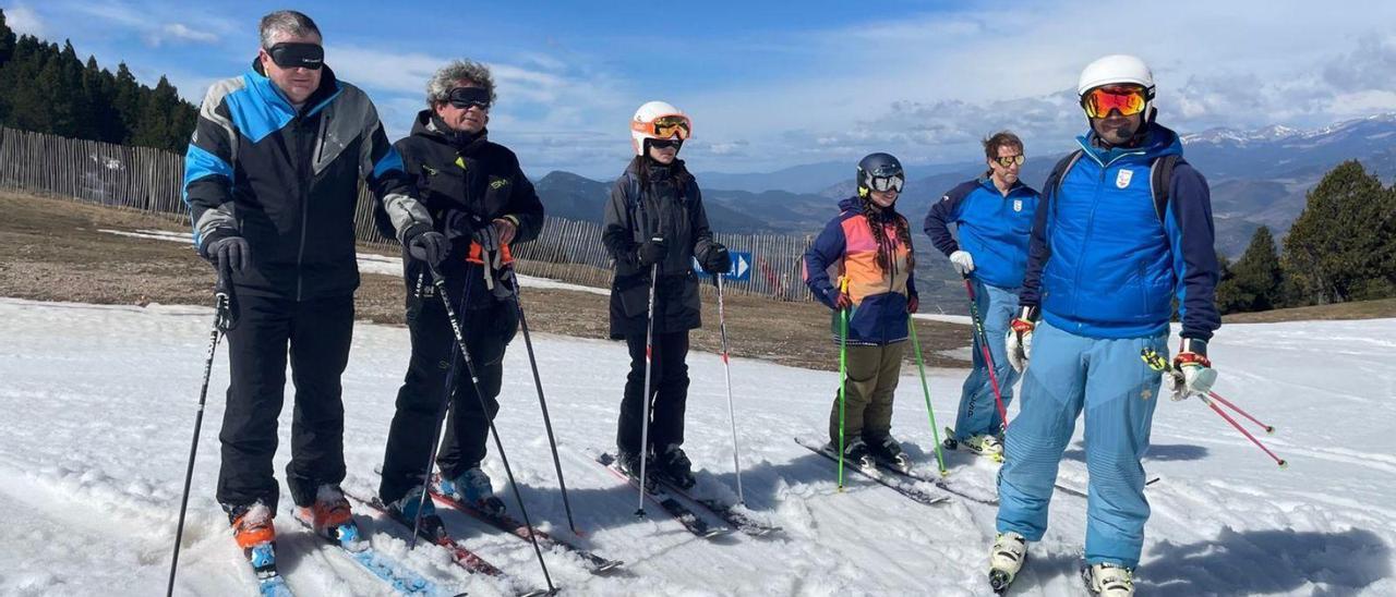 La jornada  sobre esquí per a invidents celebrada a Masella aquest divendres | CAIXABANK