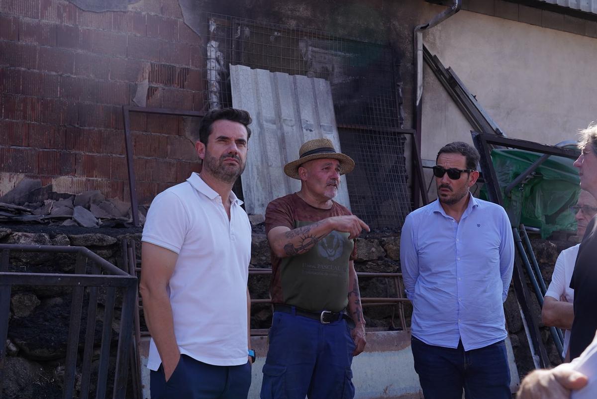 GALERÍA | Carlos Martínez visita los pueblos afectados por el incendio de Sayago GALERÍA | Carlos Martínez visita los pueblos afectados por el incendio de Sayago