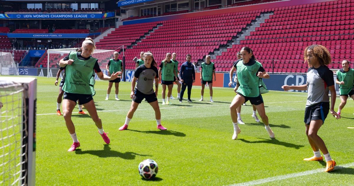 Las imágenes del entrenamiento oficial del Barça en el estadio de la final de la UWCL