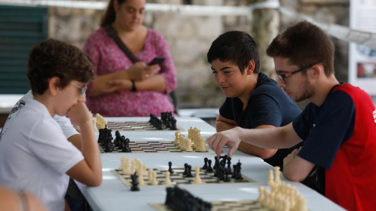 Los reyes del ajedrez se entrenan a pie de calle