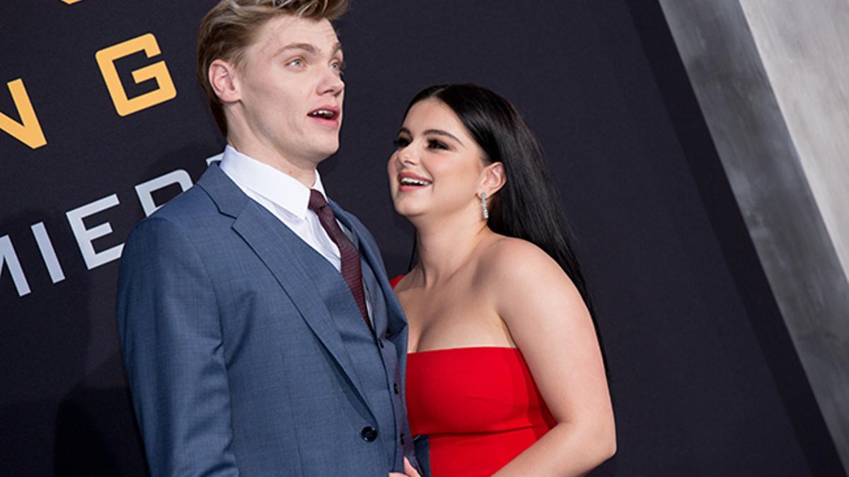 Ariel Winter y su novio en la premiere de Pacific Rim en Los Angeles