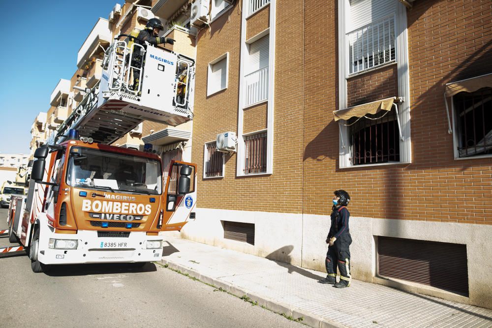 Incendio en la urbanización Meiterráneo de Cartagena