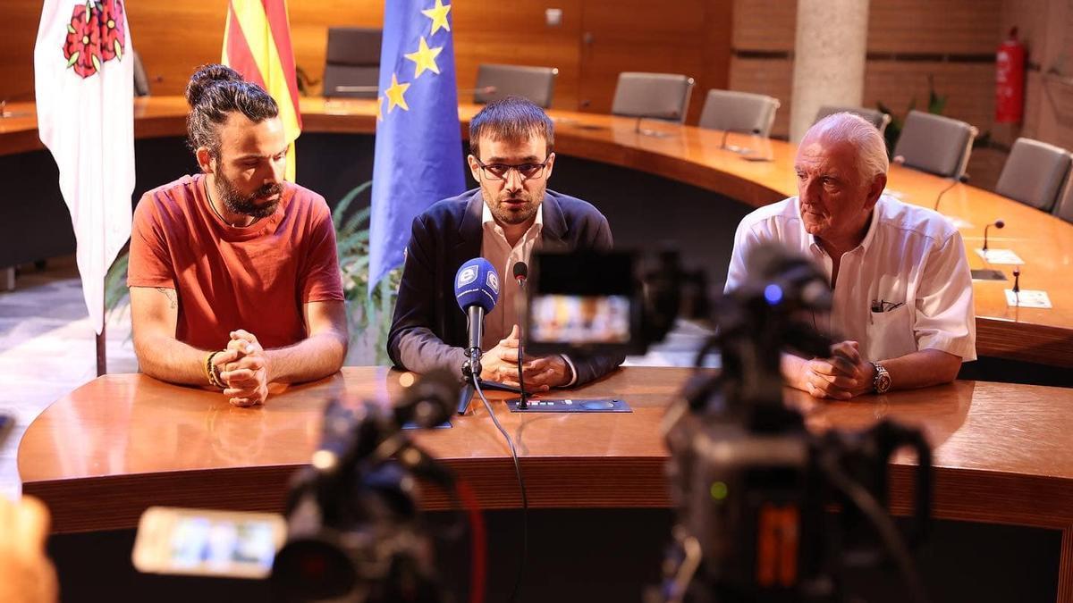 Patxi Igual amb l&#039;alcalde i el regidor de Cultura de Roses