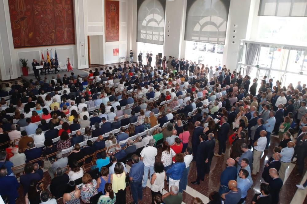 Multitudinaria toma de posesión en la Zona Franca