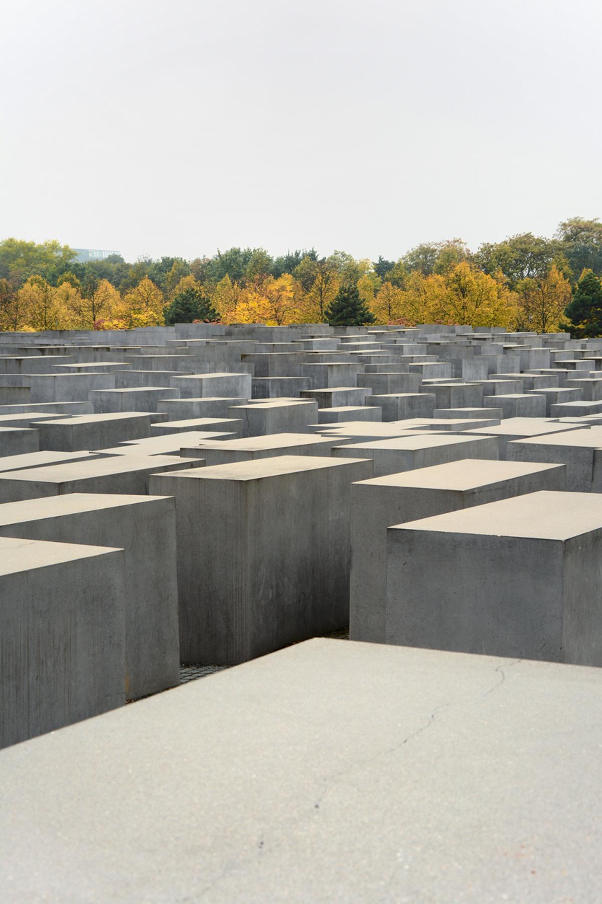 En Berlín hay el monumento de homenaje a los judíos asesindos en Europa.