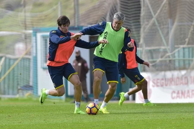 Entrenamiento de la Unión Deportiva Las Palmas ...