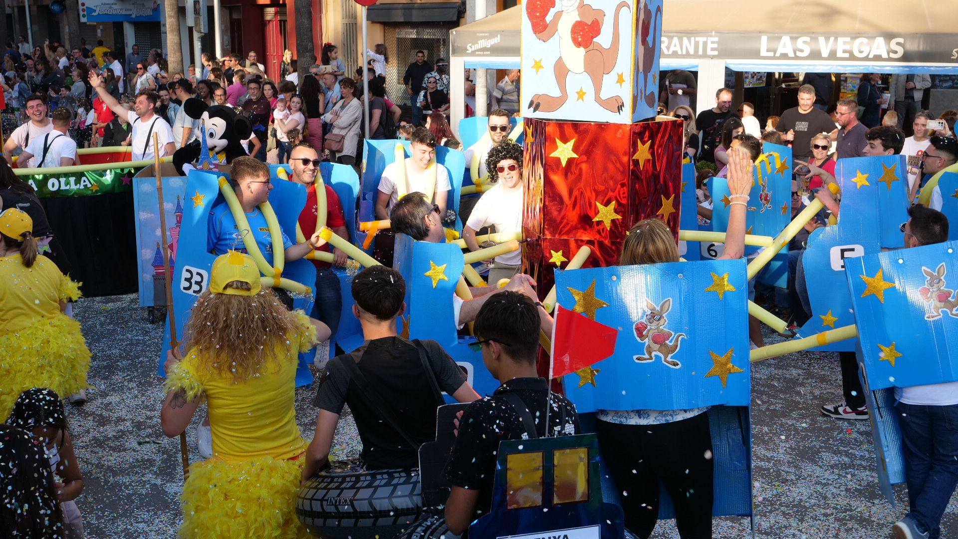 FOTOGALERÍA I Las imágenes de la cabalgata de las fiestas de Sant Pasqual de Vila-real