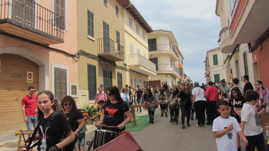 Campanet celebra con éxito de público su Fira de Maig