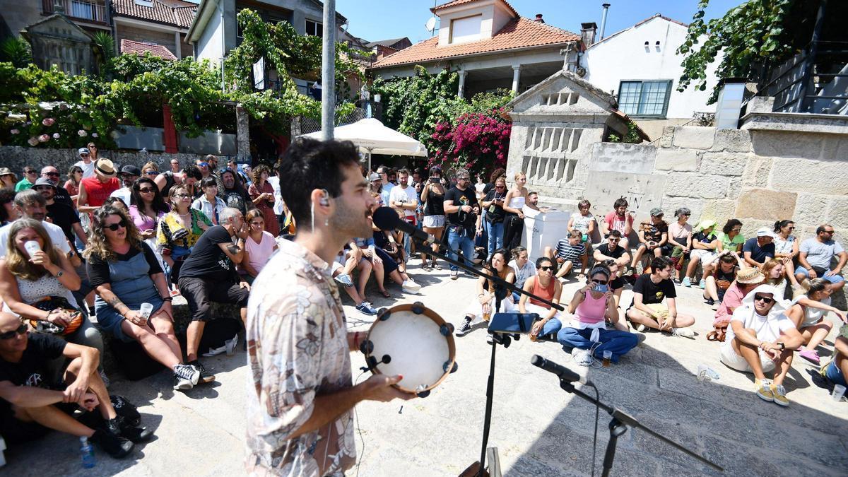 Una de las actividades de una edición anterior del Armadiña Rock en Combarro