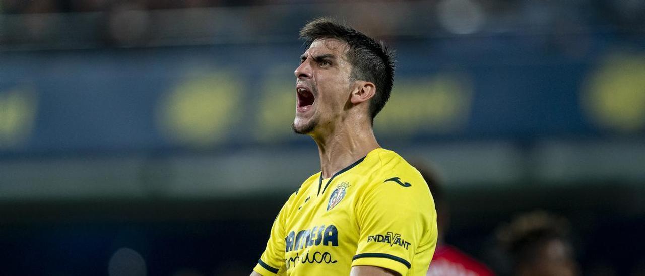 Gerard Moreno celebra un gol con el Villarreal.