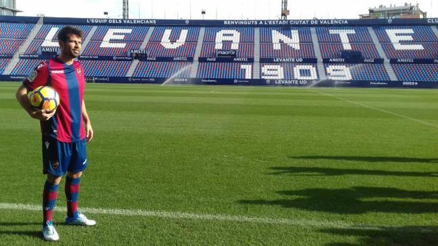 Presentación de Jorge Andújar 'Coke' como nuevo jugador del Levante UD