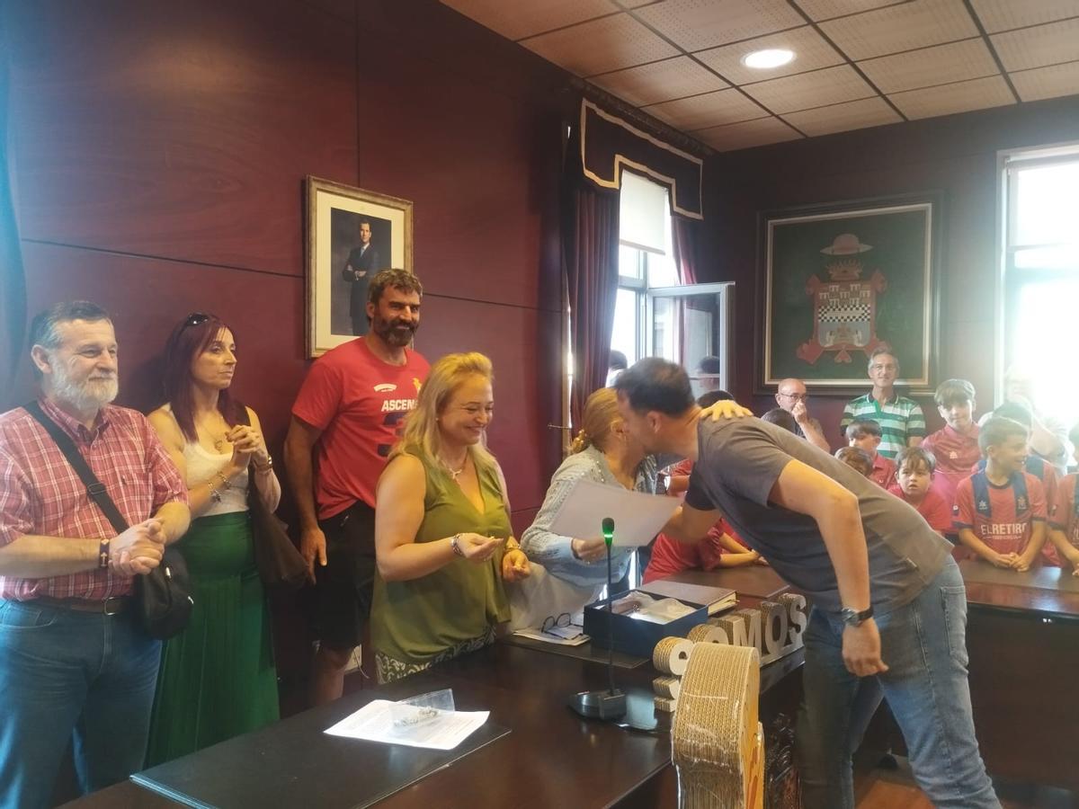 En imágenes, la celebración del ascenso a Tercera Federación del Condal de Noreña
