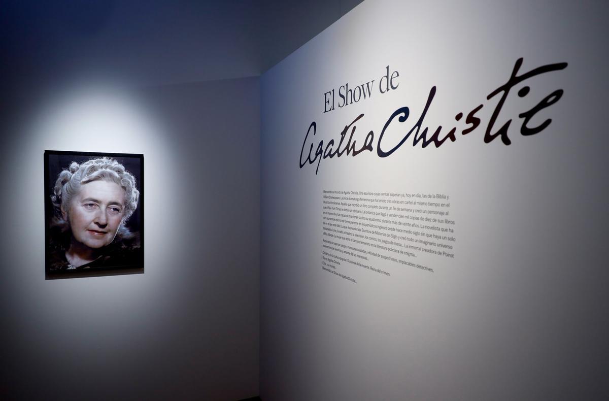 En imágenes | Exposición de Agatha Christie en el Centro de Historia
