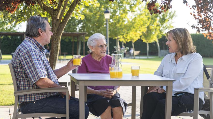 Residencias de ancianos en Zamora: ¿por qué elegir un entorno social activo?