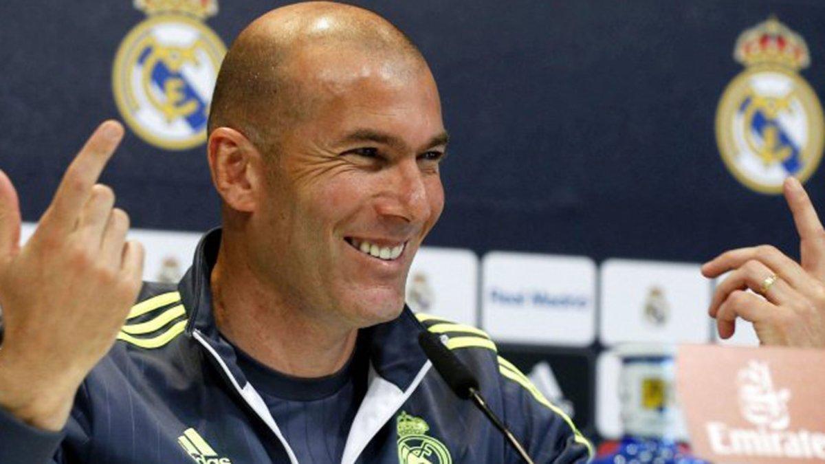 Zidane atiende a los medios, previo al encuentro ante el Valencia