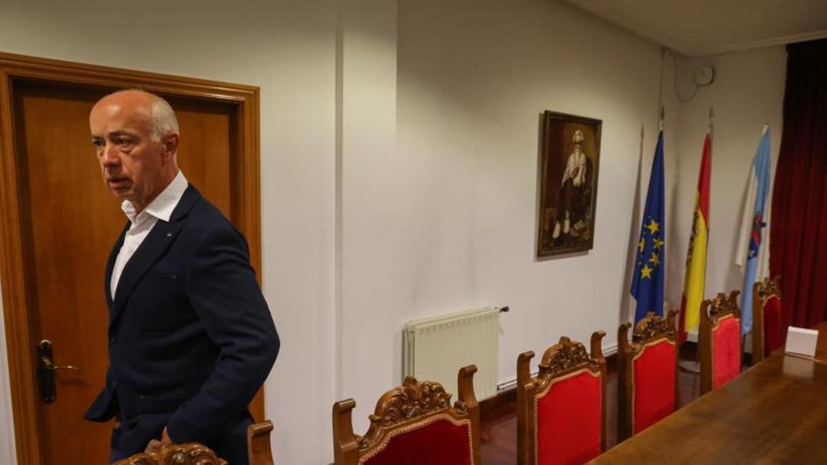 Gonzalo Durán en el salón de plenos de Vilanova