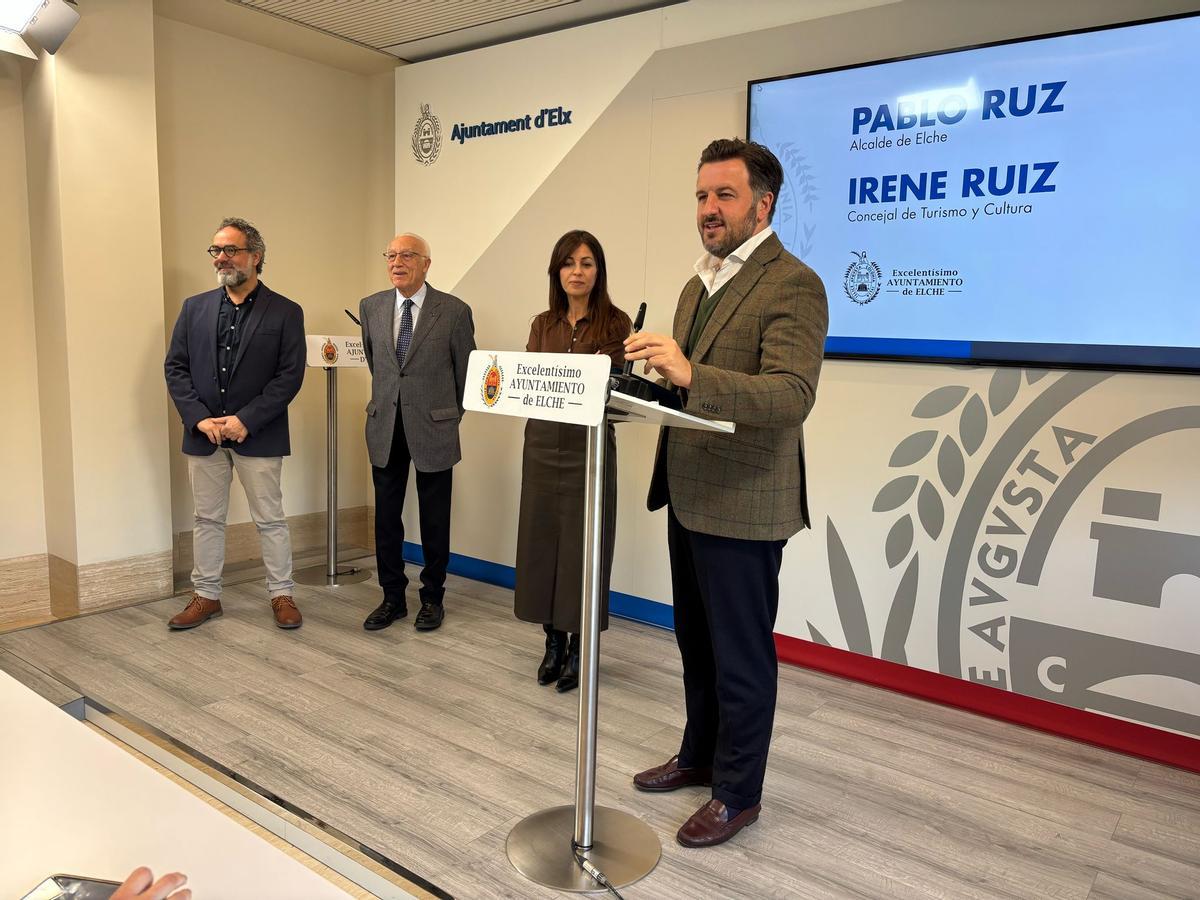 Presentación de la exposición y del concierto del Misteri en París, este jueves en el ayuntamiento de Elche