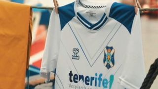 El CD Tenerife ya tiene nuevo uniforme principal para la temporada 25/26