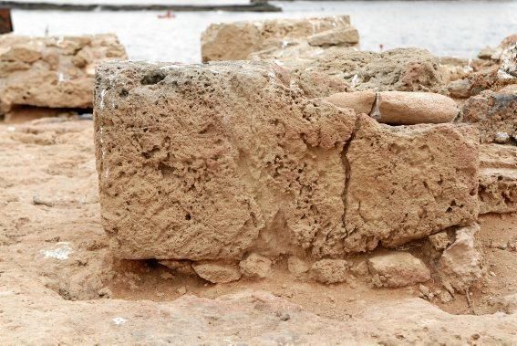 Auf Na Galera bei Can Pastilla haben Archäologen auf eigene Faust bis zu 4.500 Jahre alte Überreste ausgegraben. Im Sommer bieten sie jeden Donnerstag Führungen an.