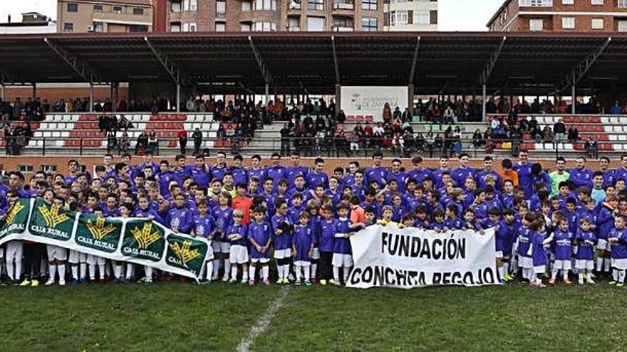 Foto de familia de UDC San Lorenzo para la temporada 2019-2020 realizada ayer en la Ciudad Deportiva.