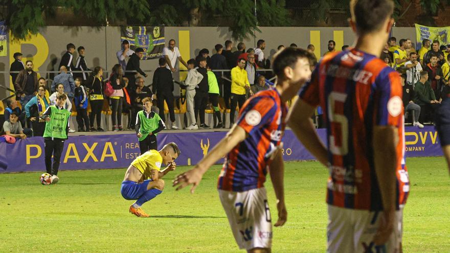 Orihuela CF 2-3 Yeclano Deportivo