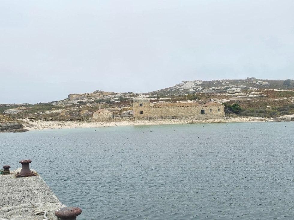 La isla de Sálvora, una de las joyas del Parque Nacional de las Islas Atlánticas de Galicia.
