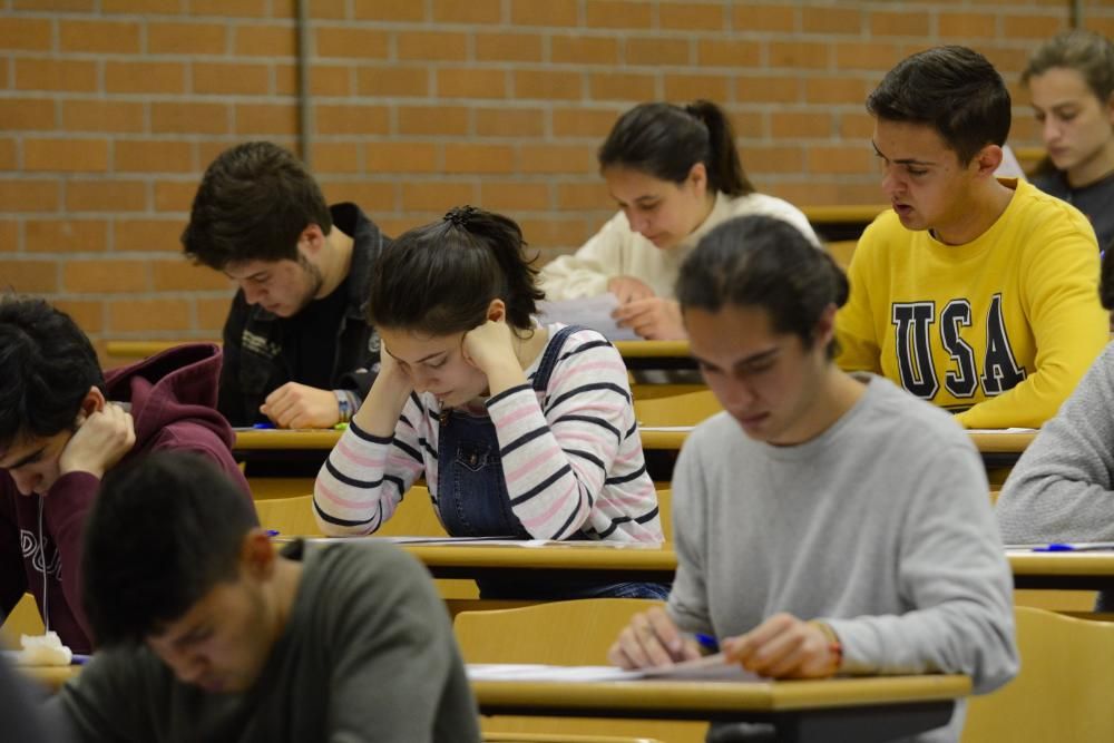 ABAU 2019 en Galicia | Primera jornada de exámenes en Pontevedra