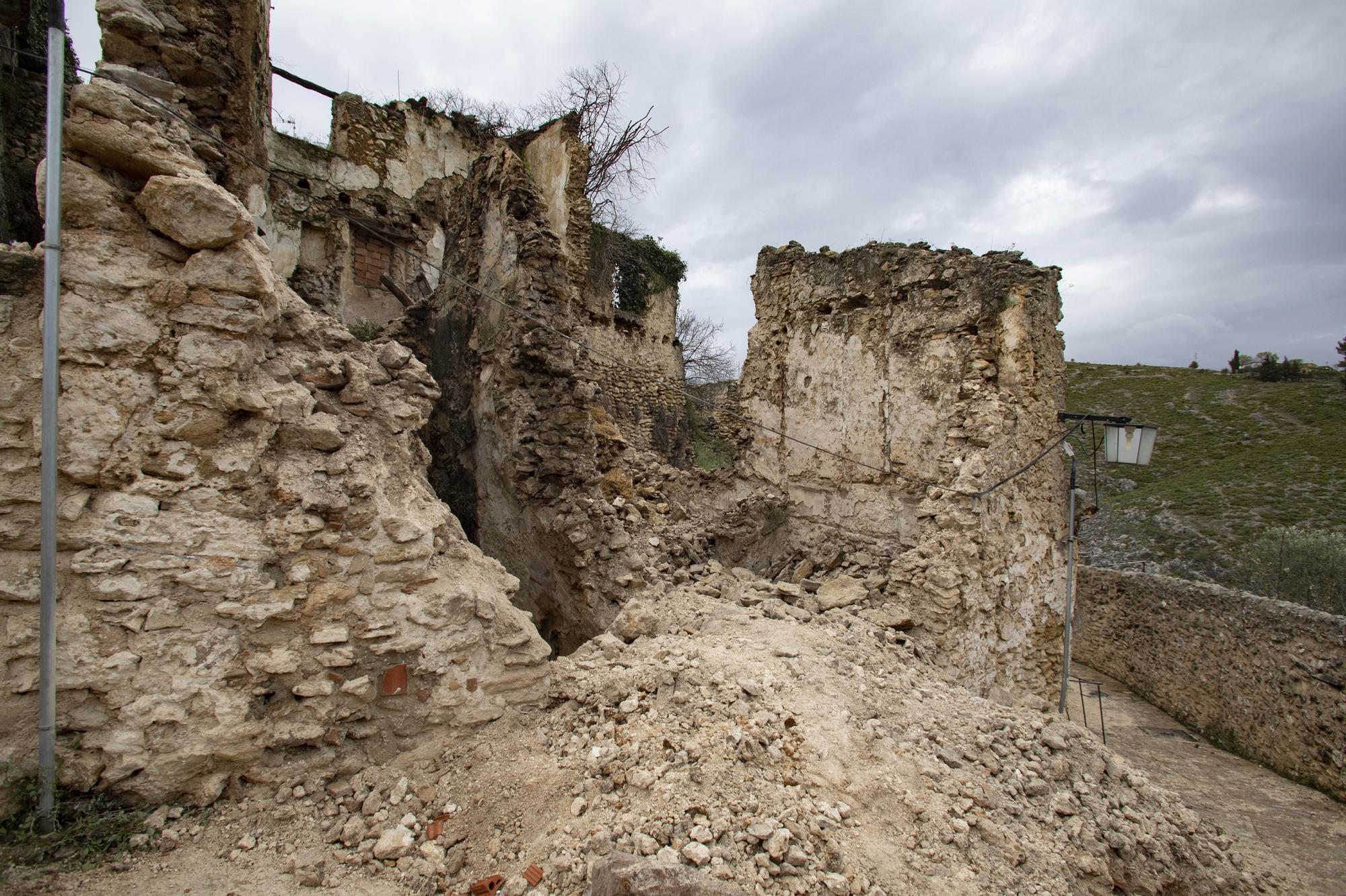 Se derrumba una casa del Barri Medieval de Bocairent