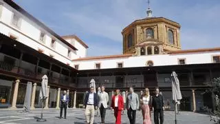 El hotel de la Reconquista de Oviedo estrena nueva imagen, tras tres años de obras sin cerrar ni un solo día: fachadas y cubiertas restauradas, mejor aislamiento y protección contra incendios