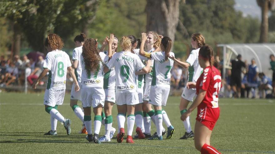 El Córdoba Femenino se aúpa al liderato tras aplastar al Castuera (6-0)