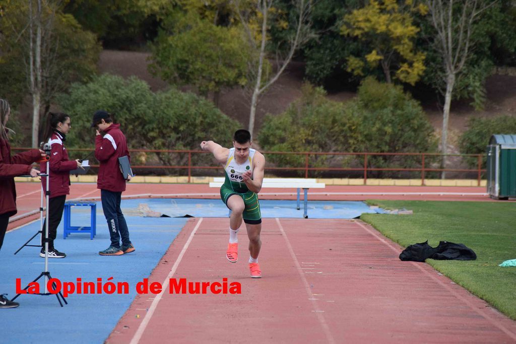 Regional absoluto y sub-23 de atletismo en Lorca