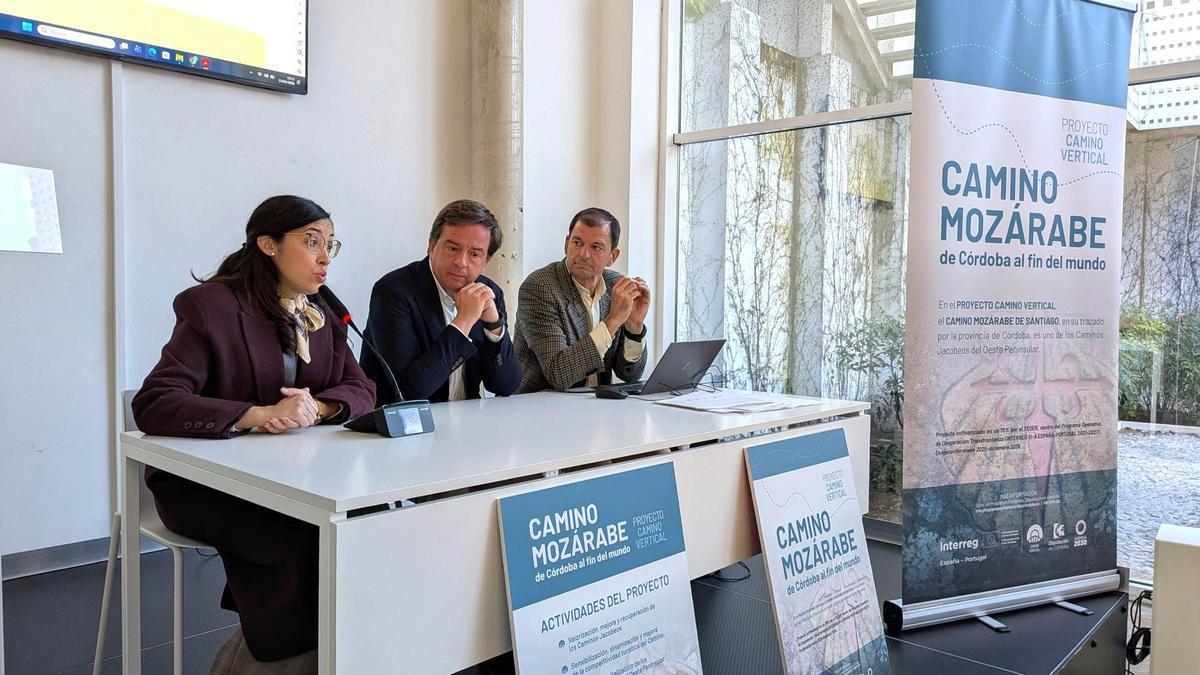 Un momento de la jornada celebrada en Lucena sobre el Camino Vertical.
