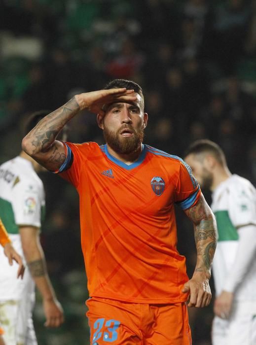 Elche 0 - Valencia 4 La gran noche del General Otamendi