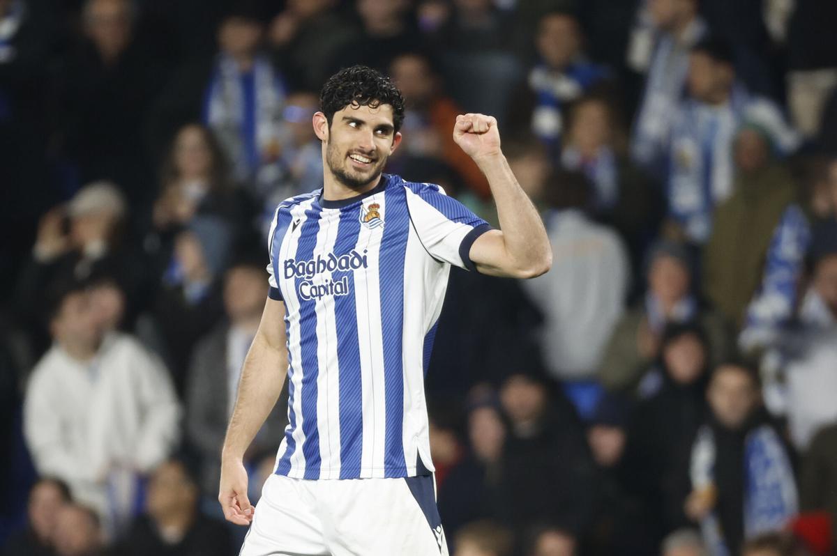 Gonçalo Guedes, tras conseguir el tercer gol de su equipo ante Osasuna.