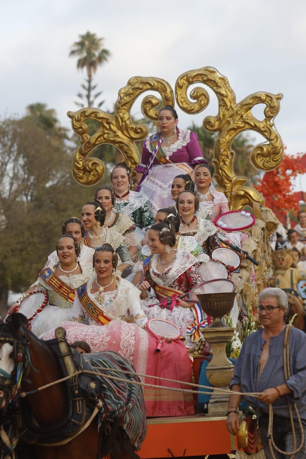 Así ha sido la Batalla de Flores en València 2024