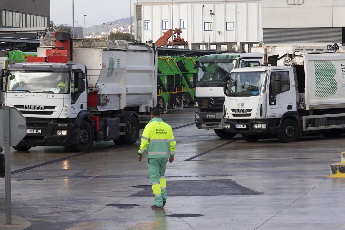 Més d’una quarta part dels vehicles de neteja a Barcelona segueixen pendents de renovar