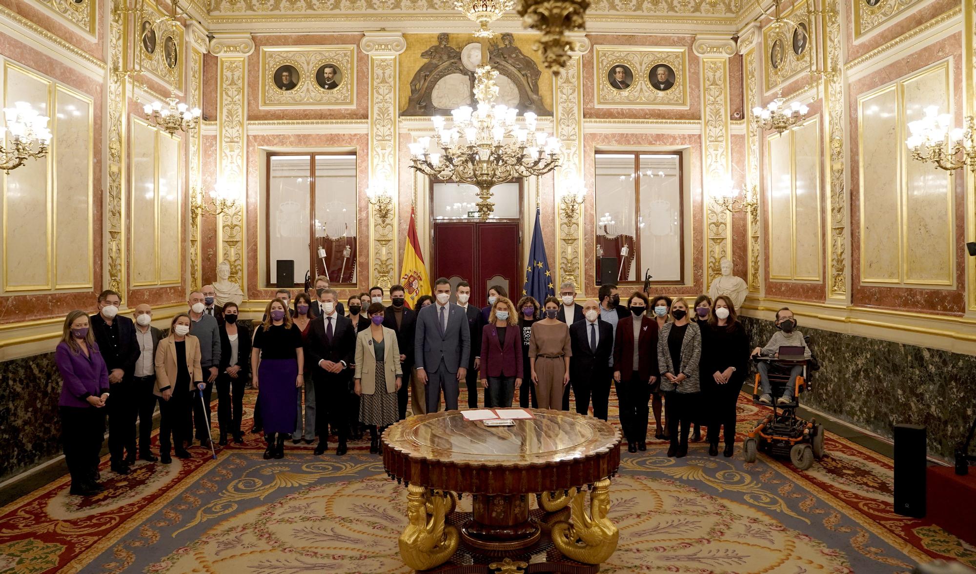 Firma del acuerdo para la elaboración de un nuevo Dictamen del Pacto de Estado contra la Violencia de Género