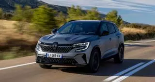 Uría Motor presenta en el Renault Austral, 100% "hecho en España"