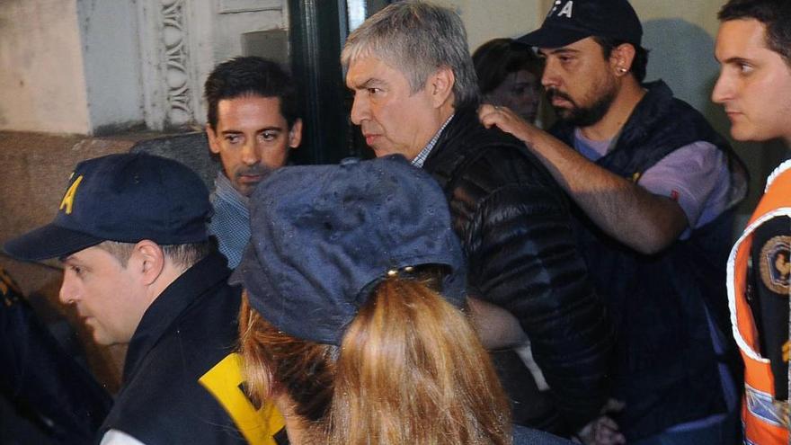 Arrestan a un empresario multimillonario  cercano a los Kirchner