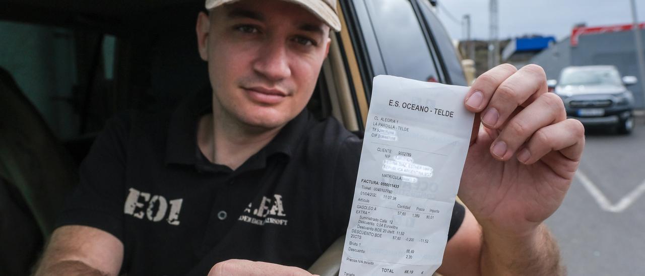 Colas para repostar gasolina en Arinaga