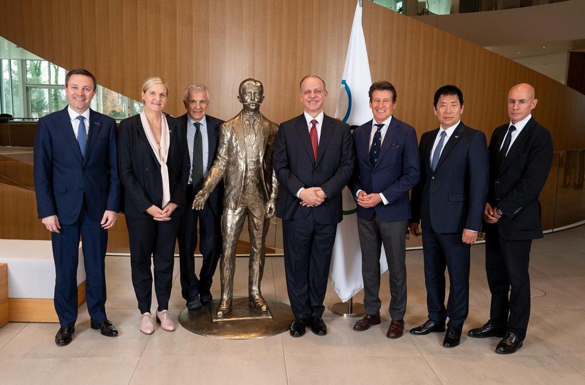 Los siete candidatos a presidir el COI, en Lausana.
