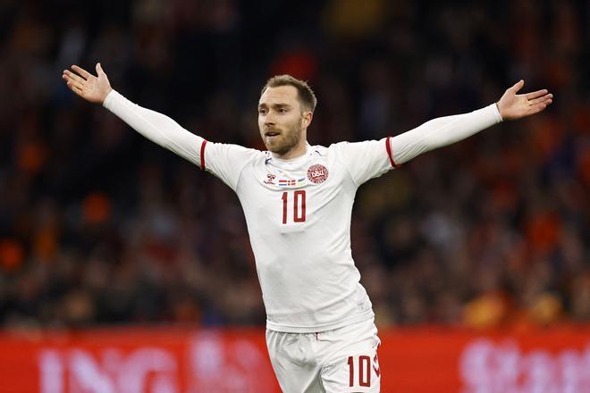 Christian Eriksen (Brentford): Ten Hag le quiere en el United