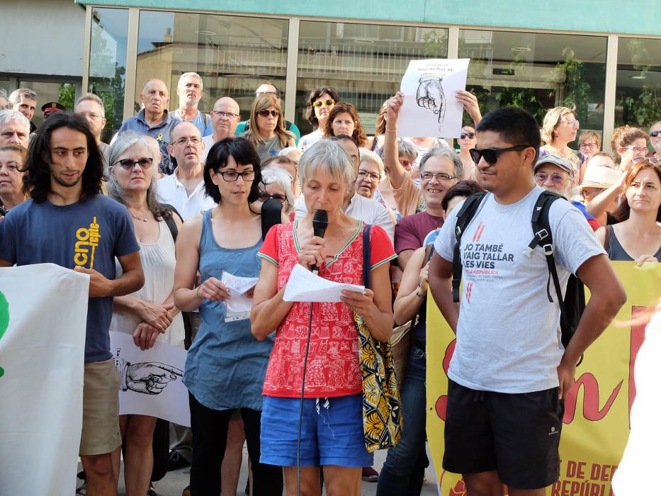 Concentració de suport als jutjats de Figueres pels investigats del tall de l'AP-7 i l'N-II