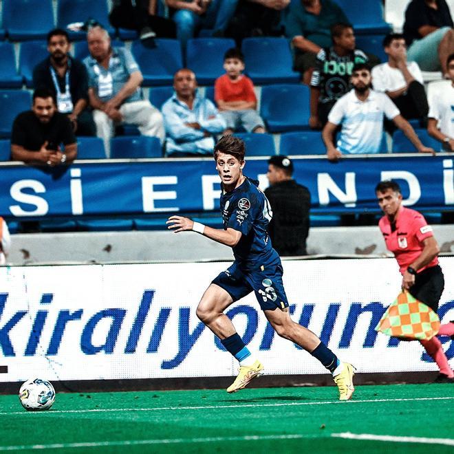 Arda Güler (Fenerbahce): El mediocentro de 17 años ascendió al primer equipo la pasada temporada. Este curso ya lleva 2 goles en 3 partidos.