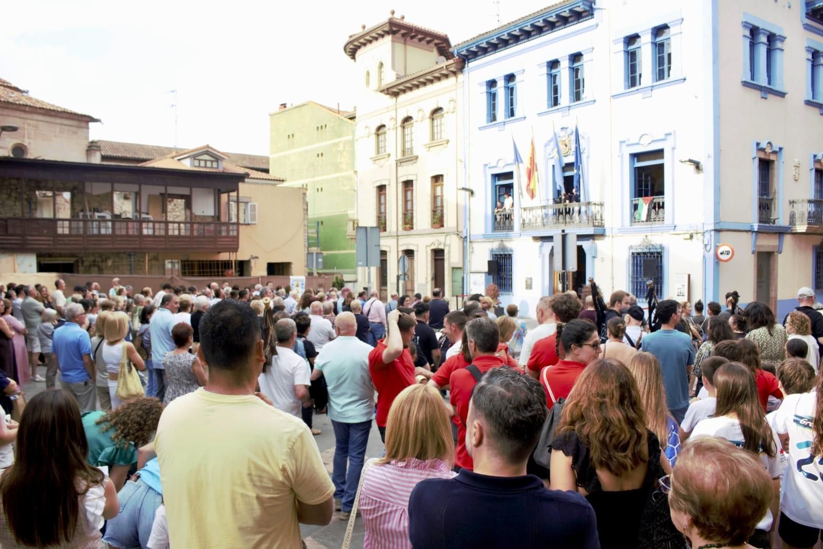 El pregón de Santiago y Santa Ana, en imágenes