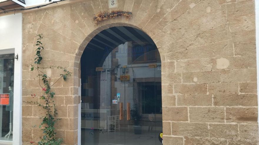 El adiós tras 70 años del comercio más bello de Xàbia