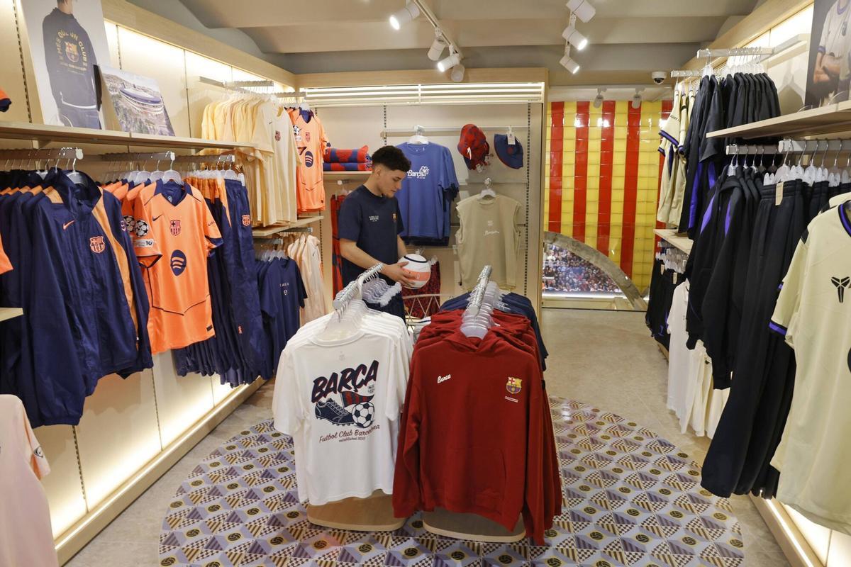 La nova botiga del FC Barcelona a Girona.