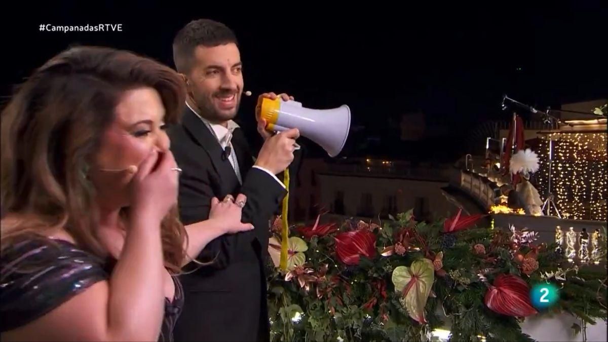 AUDIENCIA CAMPANADAS: La tajante decisión de Antena 3 después de que  Cristina Pedroche y Chicote se colarán en las Campanadas de TVE: se  hartaron de las bromas